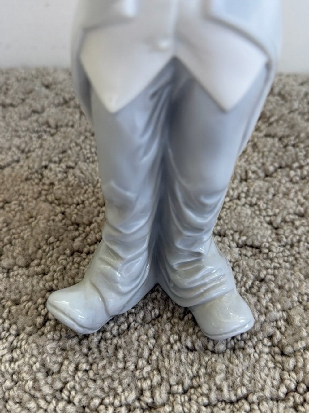 Vintage KMP Porcelain Figurine Clown Playing the Horn Musical Trio - Picture 7 of 12